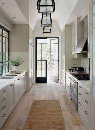 From modern and chic to rustic and vintage, creative farmhouse … 65 Lovely Modern Farmhouse Kitchen Decor Ideas Interior Design Kitchen Home Kitchens Kitchen Design