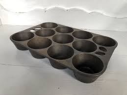 Antique Griswold Cast Iron Muffin Baking Pan Vintage Kitchen Popover Cupcake Tray Made In Usa 11 Cup Wagner Ware Cupcake Tray Griswold Cast Iron Muffin