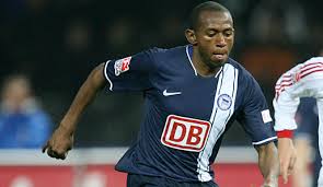 It also displays the transfer fees. Er Ist Ein Erfahrener Spieler