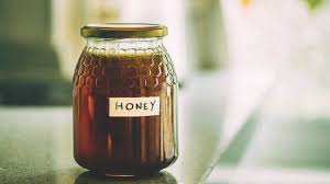 Pure, organic and raw honey can also come from bees fed regular sugar syrup. White Honey Health Benefits And Risks