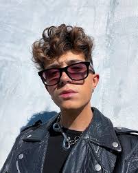 Tell me you love Jack Avery without...