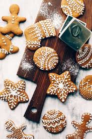 Today i decided to share with you these gingerbread cookies that i love to make every year during christmas time! This Grain Free Refined Sugar Free Gingerbread Cookie Recipe Not Only Makes Delicious Cookies Paleo Gingerbread Cookies Gingerbread Cookies Gingerbread Recipe