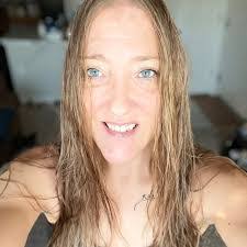 Billie Conger's Instagram, Twitter & Facebook