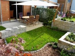 Small Backyard With A Dog Garden Yahoo Search Results Modern Garden Patio Garden Design Small Garden Design