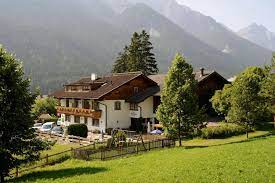 The swift code of unicredit bank austria ag in fulpmes, austria is bkauatwwful. Gastehaus Rettenbacher Fulpmes Updated 2021 Prices