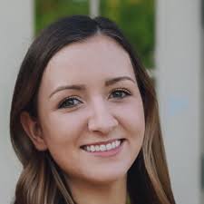 Savannah Lindsey's Instagram, Twitter & Facebook