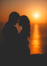 Love In Santorini Sunset Photos Sunset Photography Photo Silhouette Art