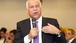 فرج عامر: حصول بطل المصارعة
