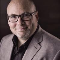 Darin Poe's Instagram, Twitter & Facebook