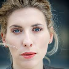 Contratar Anfitriona Femenina en Berlín