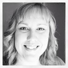 Traci Casey's Instagram, Twitter & Facebook