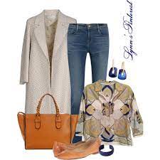 Coats are one of the essential pieces of autumn styles. Quick And Amazing Travel Fall Outfit Ideas For Women Over 50 2021 Style Debates