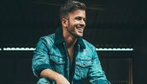 Namorados na vida real, lucas santos, de carrossel, e vittoria dutra estrelam beijo em clipe! Vittoria Dutra Grava Filme Ao Lado De Fiuk Mauricio Meirelles E Marcos Pasquim Caderno Pop