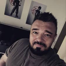 Hello Dear Brothers &/ Friends..... I'm Kaushik & am 46 Years of Age.....  By Profession, I'm a Health Care Professional (Physiotherapist)..... I Live  in the City of Joy Kolkata, West-Bengal, India..... At