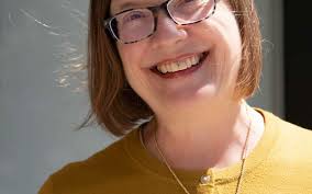 Leslie Gleason's Instagram, Twitter & Facebook