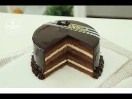 Tapi ita buat 2 adunan untuk dapatkan 4 keping kek. Chocolate Indulgence Cake Recipe Cotton Soft Chocolate Cake Chocolate Glaze Youtube