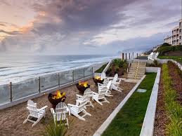 Vacation rentals and beach houses. Lincoln City Hospitality Industry Remains Open Amid Wave Of Closures