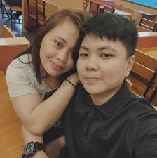 Eating Jollibee's very tasty Chicken Fingers, Jolly Spaghetti and Ube Pie!  What's your favorite? #mukbang #asmr #crispy #friedchicken #filipinofood  #pinoyfood