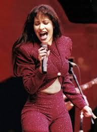 Suzette quintanilla, selena's sister, is shown here introducing the #macselena collection that will be in stores october 2016. Selena Quintanilla Height Weight Age Boyfriend Family Biography