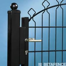 Grille de jardin portillon jardin barriere jardin et jardins. Portillon Decoratif Decofor Jardin Design Direct Clotures
