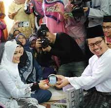 977,815 likes · 581 talking about this. Tahniah Ally Iskandar Tamatkan Zaman Duda