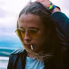 Who produced “​last words” by ​isaac gracie?