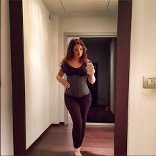 J'ai gagné secret story à 21 ans, aujourd'hui, j'en ai 32. Emilie Nef Naf Son Secret Minceur Post Accouchement