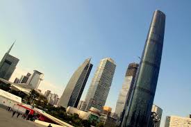 Bangunan yang dirancang elegan ini adalah gedung pencakar langit tertinggi di seluruh italia. 15 Gedung Tertinggi Di Dunia Wajib Ke Sini