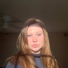 Shannon Geyer's Instagram, Twitter & Facebook