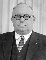 Harry Canfield's Instagram, Twitter & Facebook