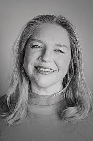 Elsa Sydney's Instagram, Twitter & Facebook