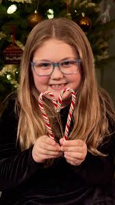 What better way to capture holiday magic and excitement than spending some  time with this little elf? Childhood is fleeting and Christmas is only once  a year so grasp every memory you can! , Thanks to ...