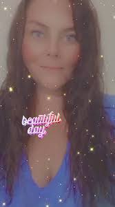 Amanda Hileman's Instagram, Twitter & Facebook