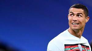 Криштиану роналду (cristiano ronaldo) футбол нападающий португалия 05.02.1985. Cristiano Ronaldo Positiv Auf Coronavirus Getestet Spiel Gegen Schweden Soll Dennoch Stattfinden Fussball