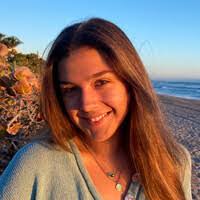 Ava Saunders's Instagram, Twitter & Facebook