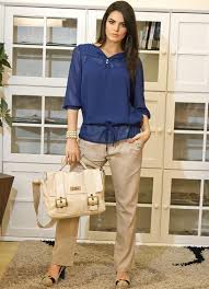 Calça Social Bege Feminina Combina Com Qual Cor De Camisa Blusa Azul Marinho Com Leve Transparencia Quintess Blusa Azul Marinho Blusa Azul Camisa Azul Marinho