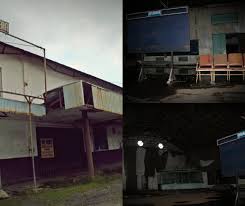 Kedua kakiku terpentang lebar, sehingga handuk yang tadinya menutupi bagian bawahku tersingkap. Gedung Bioskop Seperti Balai Rw Ada Di Banyuwangi Belambangan Com