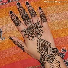 The mehndi patterns are so unique and these beautiful mehndi designs with leaves and dots are our favorite because of how simple they are to make. 1000 Easy Finger Mehndi Designs Henna Finger Ideas