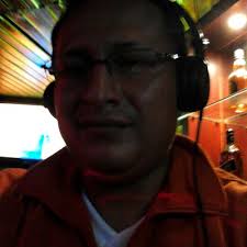 Listen to BACHATA CORTA ROMEO SANTOS 2014