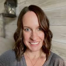 Colette Armstrong's Instagram, Twitter & Facebook