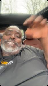 Allum Greg Street & DJDirtyLive Injecting back into the community for our  small business owners $1000 to Keisha Dickson for the Taco Tuesday last  night …. She made a fan out of the $$ 😂