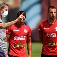 Santiago ormeño no podrá ser, en el futuro, opción en la selección mexicana, dijo un periodista mexicano al saber que el delantero se pondrá la camiseta peruana. Ricardo Gareca Santiago Ormeno Puede Vestir Camiseta De Seleccion Peruana Video Deportes Trome