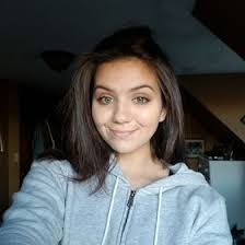 Brooke Ricker's Instagram, Twitter & Facebook