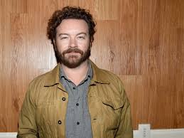 Danny Masterson Formalnie Oskarzony O Trzy Gwalty Filmweb