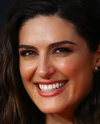 Sarah Abo walks the red carpet at the 2023 Logie Awards • #sarahabo  #tvweeklogieawards #thetvweeklogieawards #nightofnights #awardsnight