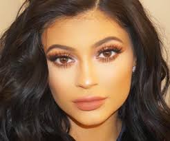 Kylie skin by kylie jenner launched last wednesday, and it's virtually sold out. Kylie Jenner Workout Routine Flaunting Her Body Pop Workouts