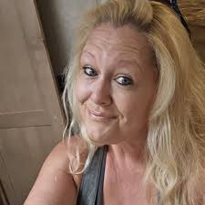 Should beekeepers still do full inspections in late October?