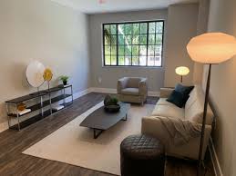 A landlord's insurance policy covers the building, but not your personal things. Apartment Renters Insurance Apartments For Rent In Cityplace Wpb