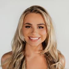 Dianne Orr's Instagram, Twitter & Facebook