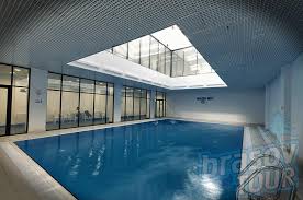 Bazinul olimpic de inot de la brasov este considerat in acest moment cel mai modern din tara, avand capacitatea si conditiile pentru a organiza competitii sportive de nivel national si international. Index Of Pictures Bazinul Olimpic Brasov